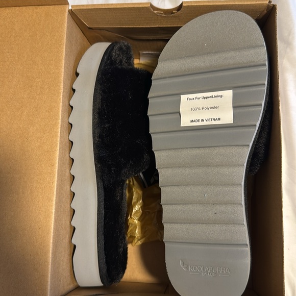 Koolaburra Women's Black Fur Slides - Picture 3 of 5